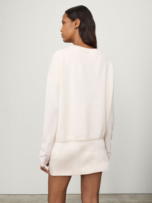 Abby Cardigan Cream | LISA YANG | Vit v-ringad kofta i 100% kashmir 