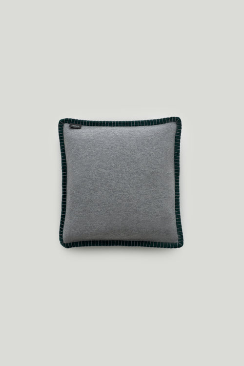 Amsterdam Cushion Pine | Lisa Yang | Grön mörkgrön grå kuddfodral i 100% kashmir